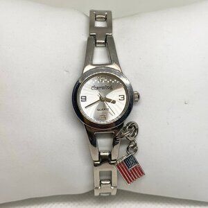 Charming silver tone women watch USA flag charm 20mm Quartz  links band running